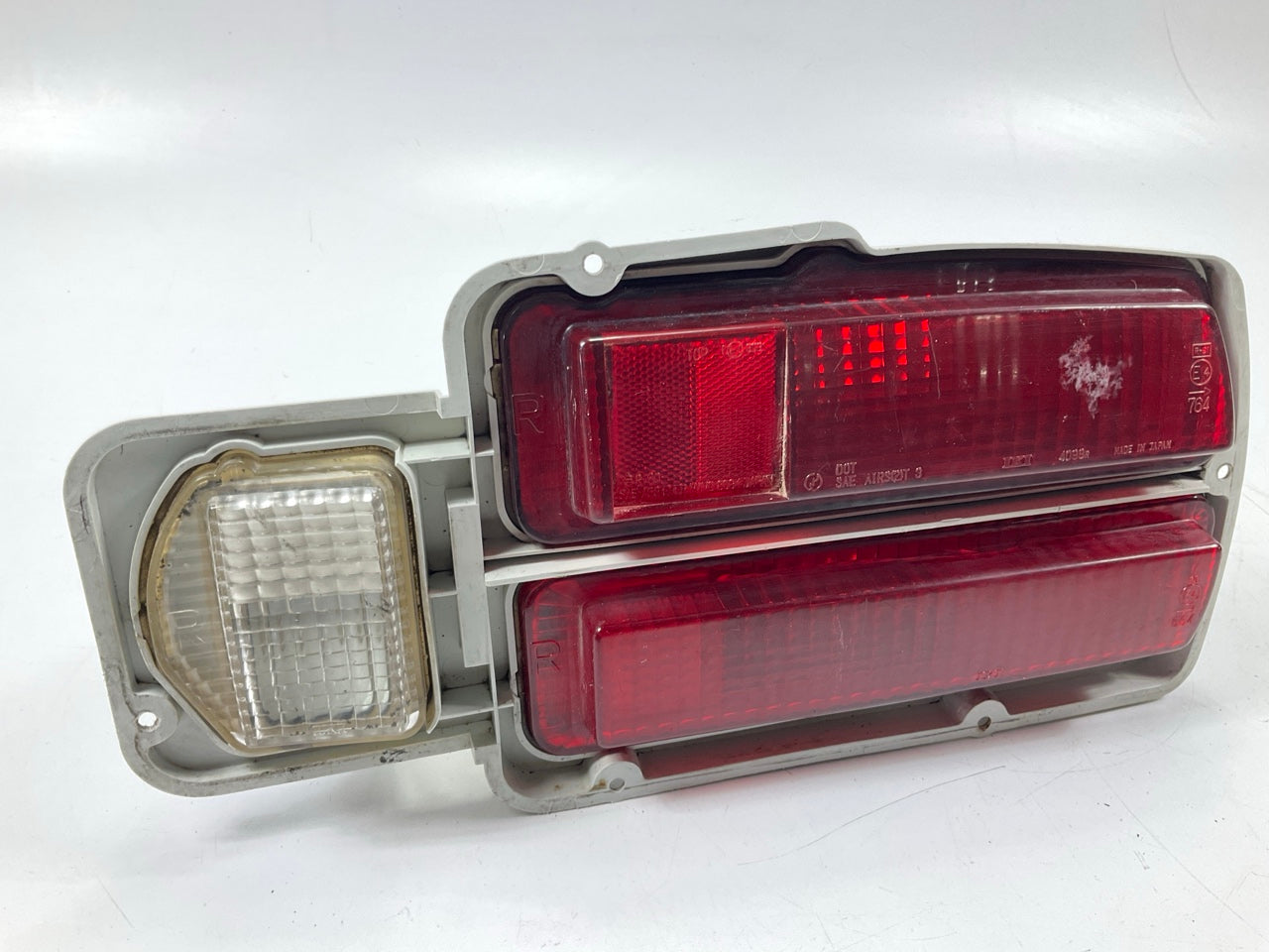 USED #630 - Right Passengers Side Tail Light Taillight Lamp For 74-78 260z 280z