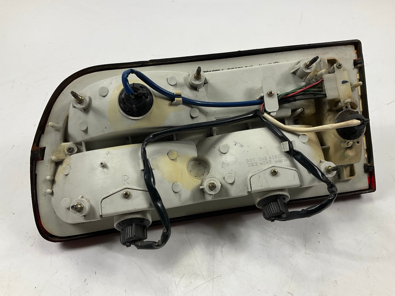 Has Multiple Cracks, Very Rough, See Photos Right Taillight Lamp For 82-83 280zx