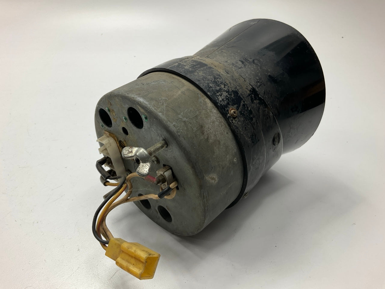 USED #645 - 4-wire Tachometer Gauge OEM For 1970-1973 Datsun 240z