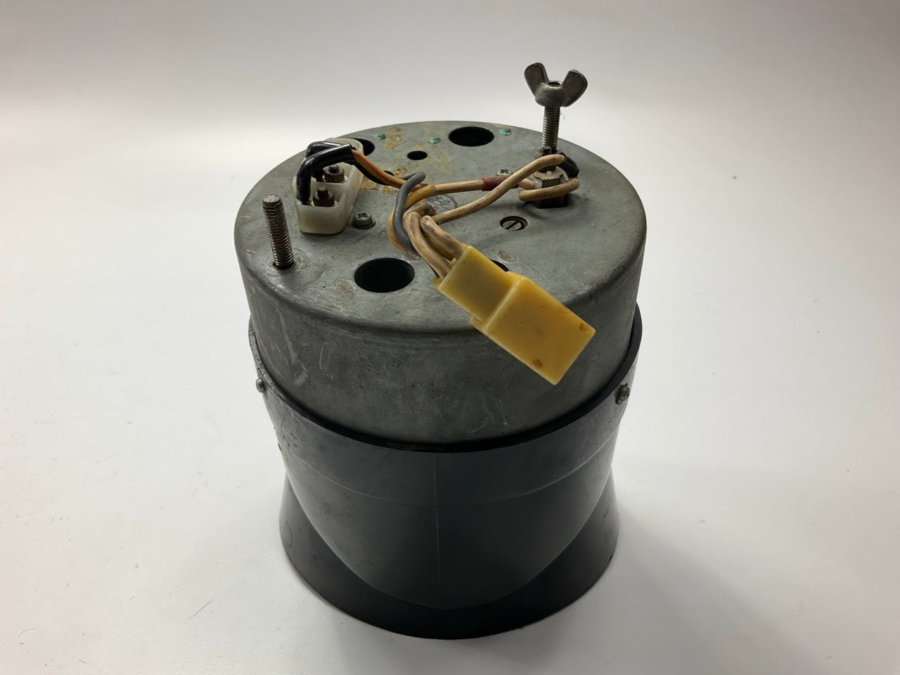 USED #645 - 4-wire Tachometer Gauge OEM For 1970-1973 Datsun 240z