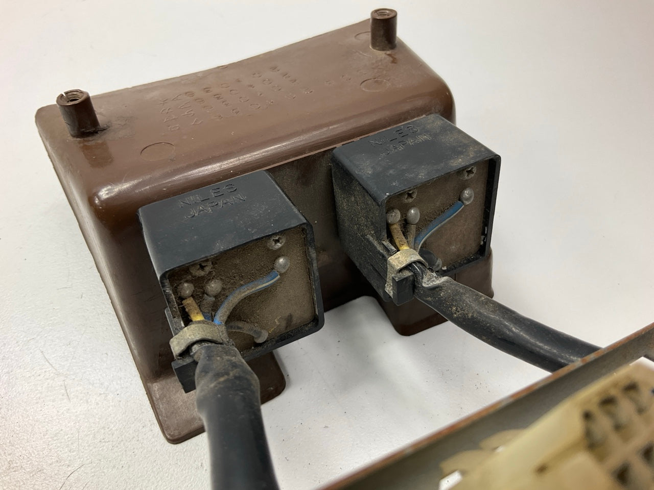 USED - #685 Brown Mirror Adjust Switch OEM For 1979-1983 Datsun 280zx
