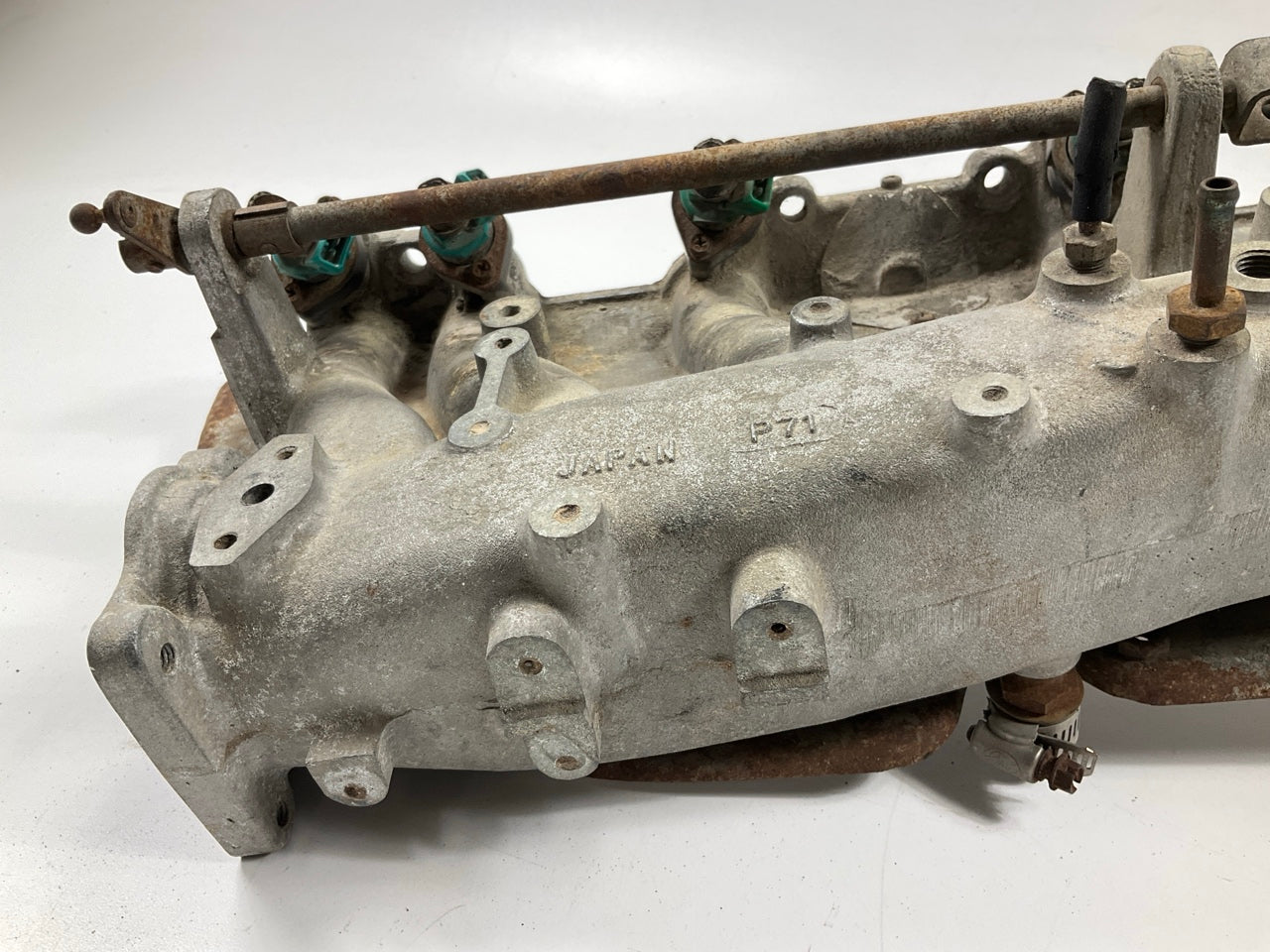 USED #706 ''P71'' Intake Manifold OEM For 1979-1983 Datsun 280zx