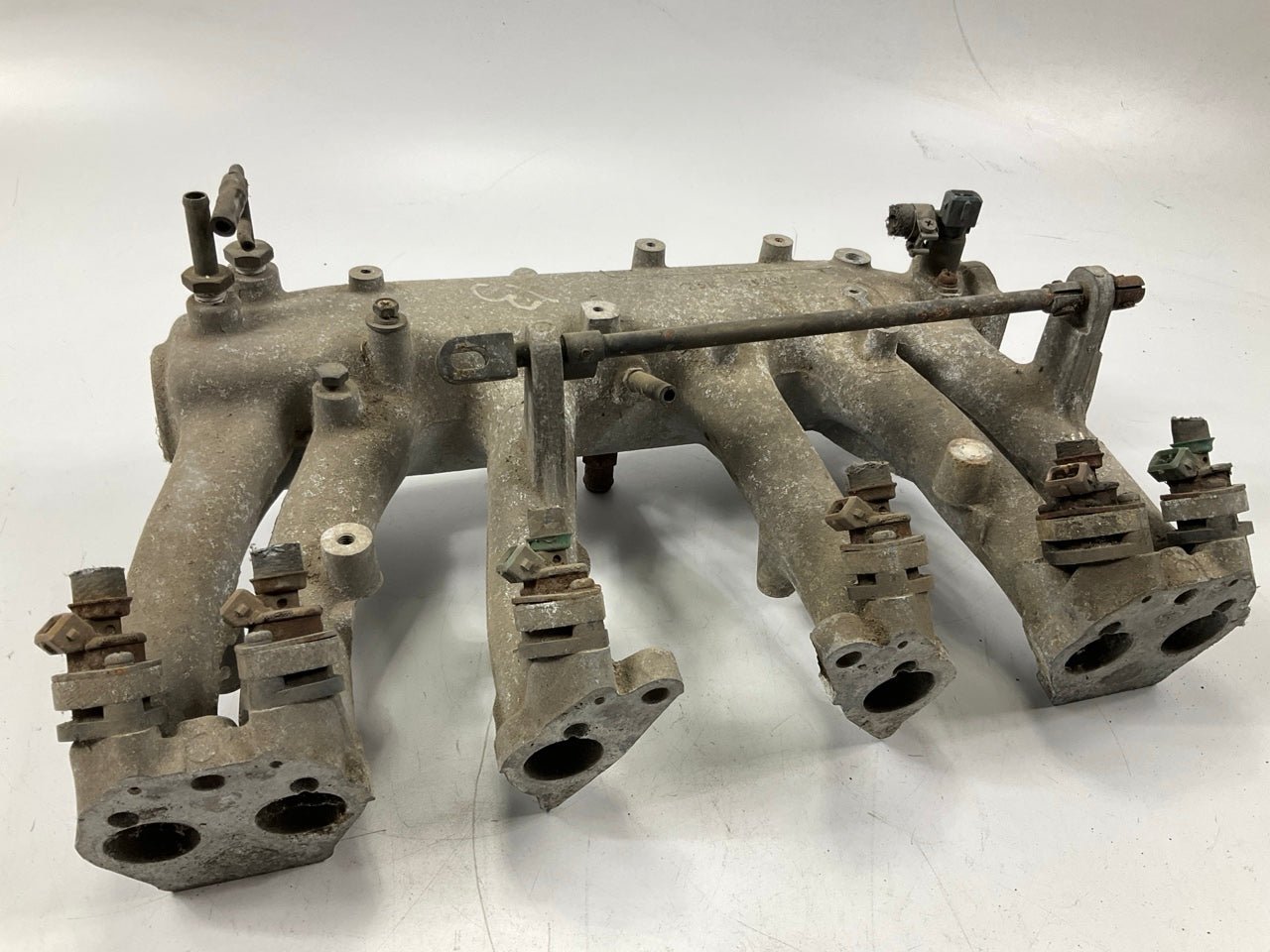 USED ''N42'' NON-EGR Intake Manifold With Cold Start Injector For 1975 Datsun 280z