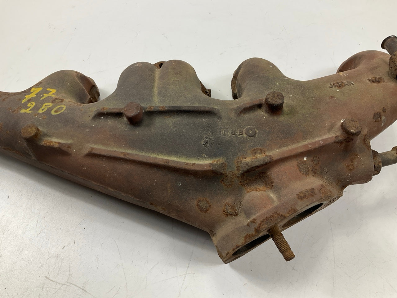 RUSTY #732 SEE PHOTOS, USED OEM Exhaust Manifold For Datsun 240z 260z 280z 280zx