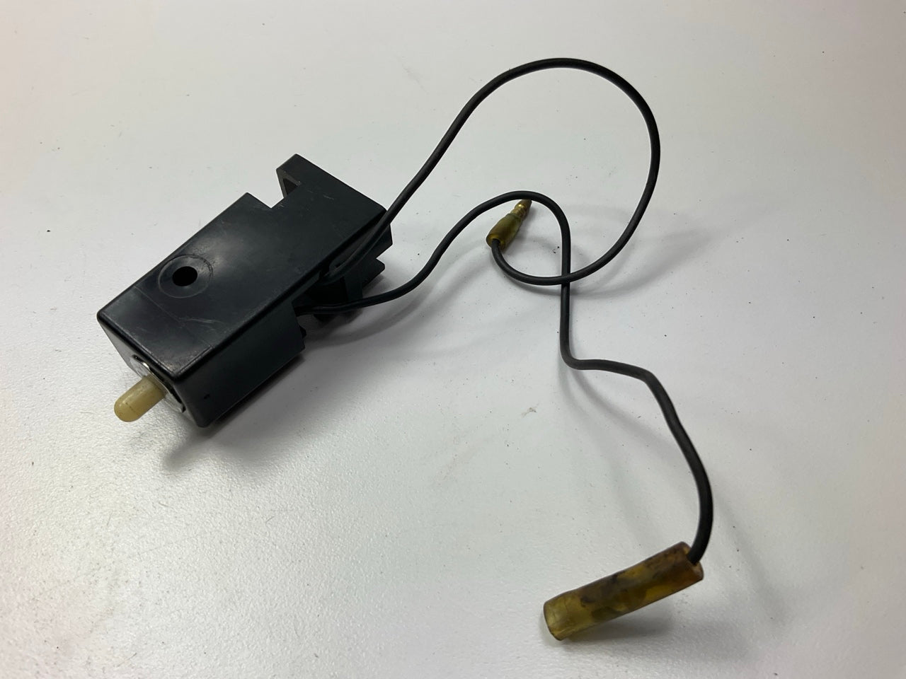 USED #757 -  Glove Box Light Switch Courtesy Light OEM For 1979-83 Datsun 280zx