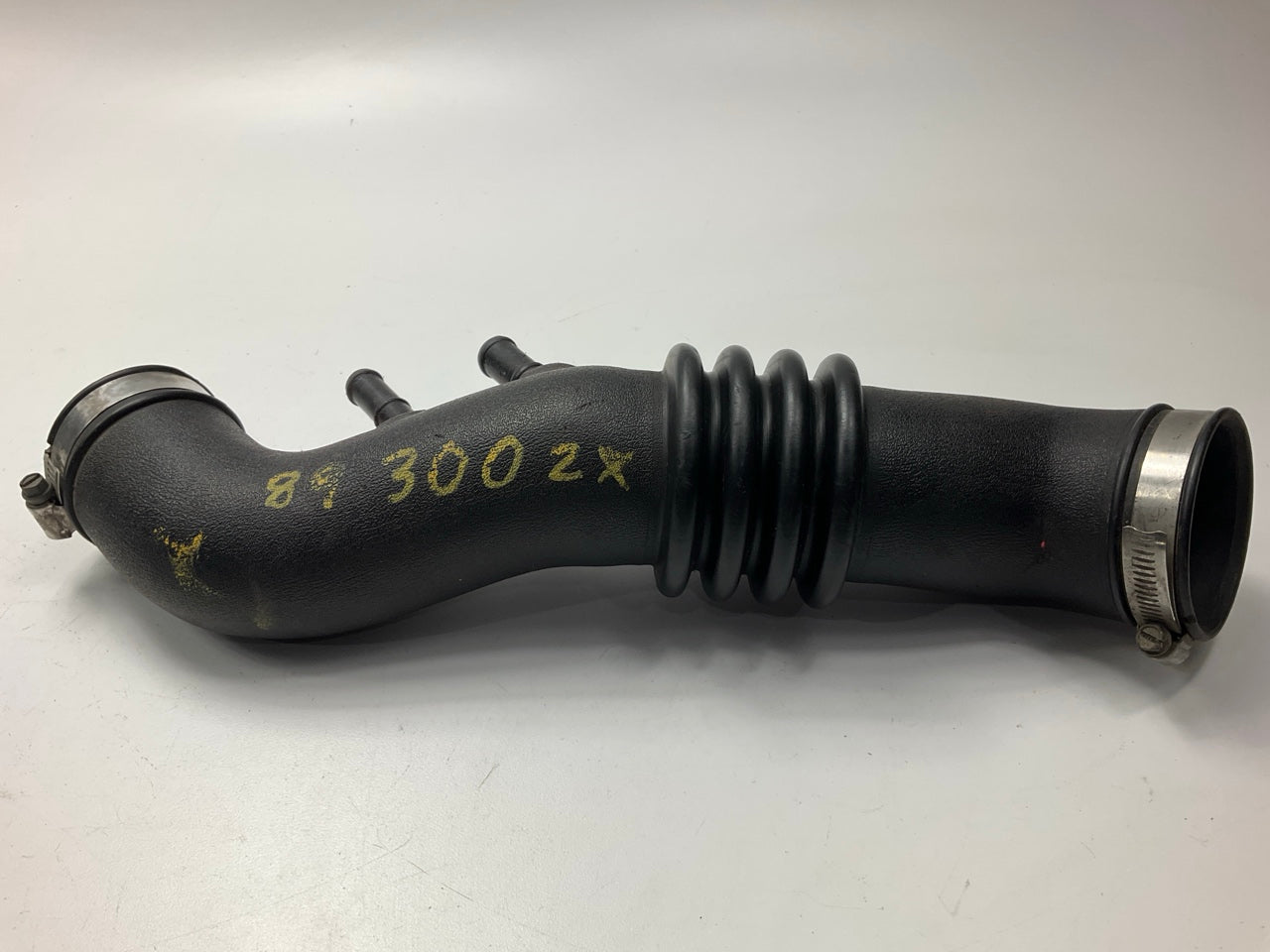 USED #800 Air Intake Tube Pipe Hose OEM For 1990-1996 Nissan 300zx Z32 Non-turbo