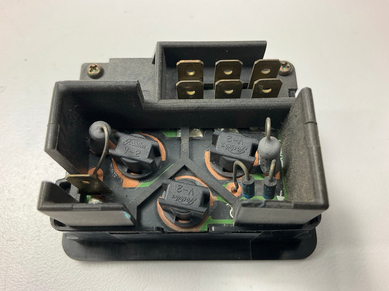 USED #82 Cruise Control Switch, Black, OEM For 1979-1983 Datsun 280zx
