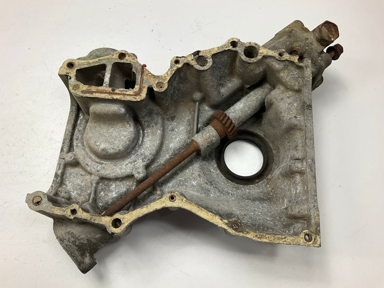 USED #850 - Engine Timing Cover With Oil Pump For Datsun 240z 260z 280z 280zx