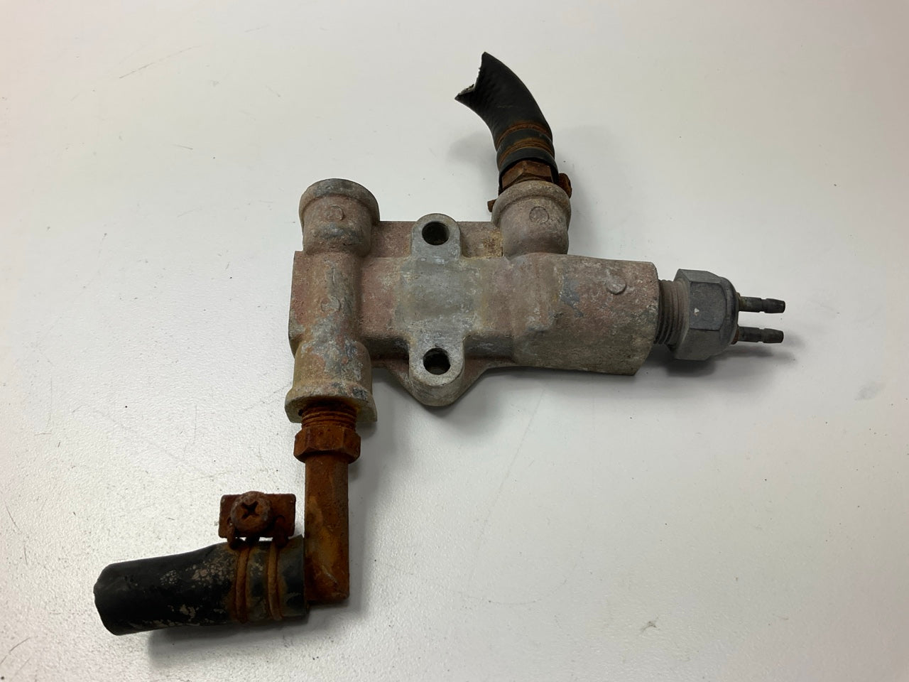 #868 Engine Coolant Junction Block Sensor Manifold OEM For 79-83 Datsun 280zx