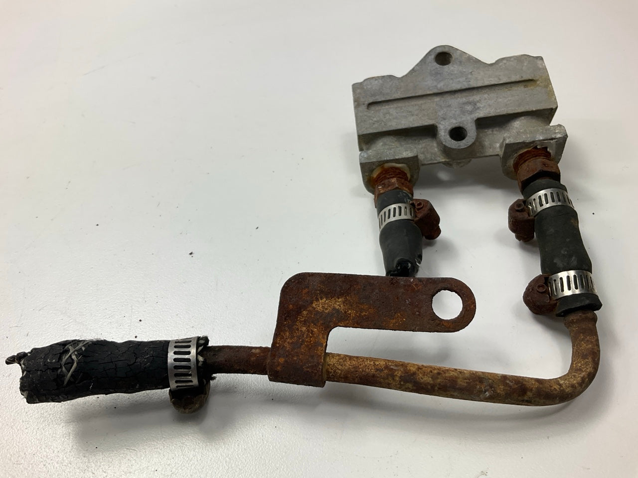 USED #870 Coolant Junction Block Sensor Manifold For 1979-1983 Datsun 280zx