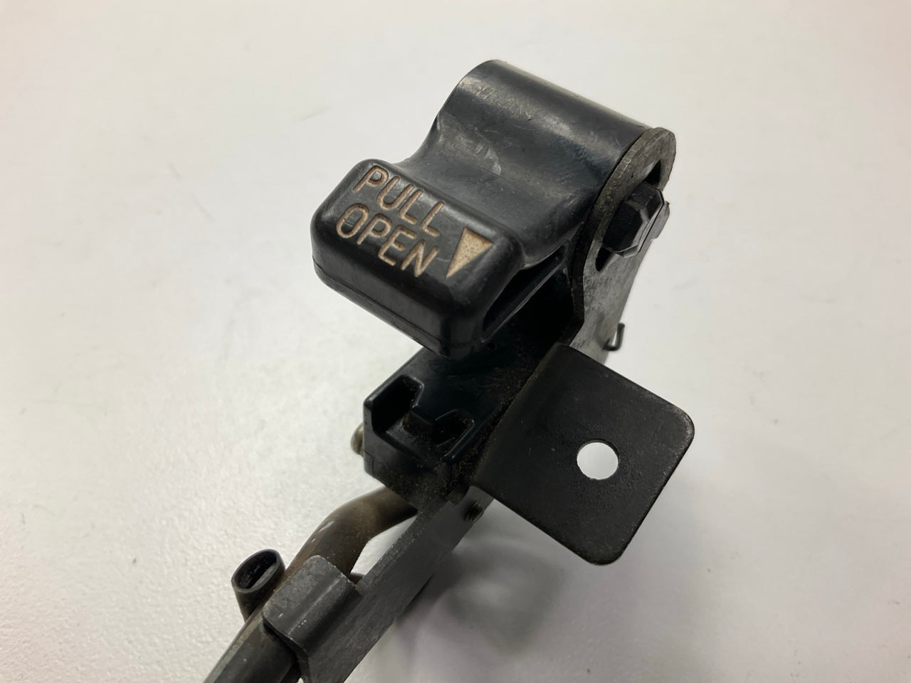 USED #891 Under Dash A/C Vacuum Control Switch OEM For 1979-1983 Datsun 280zx