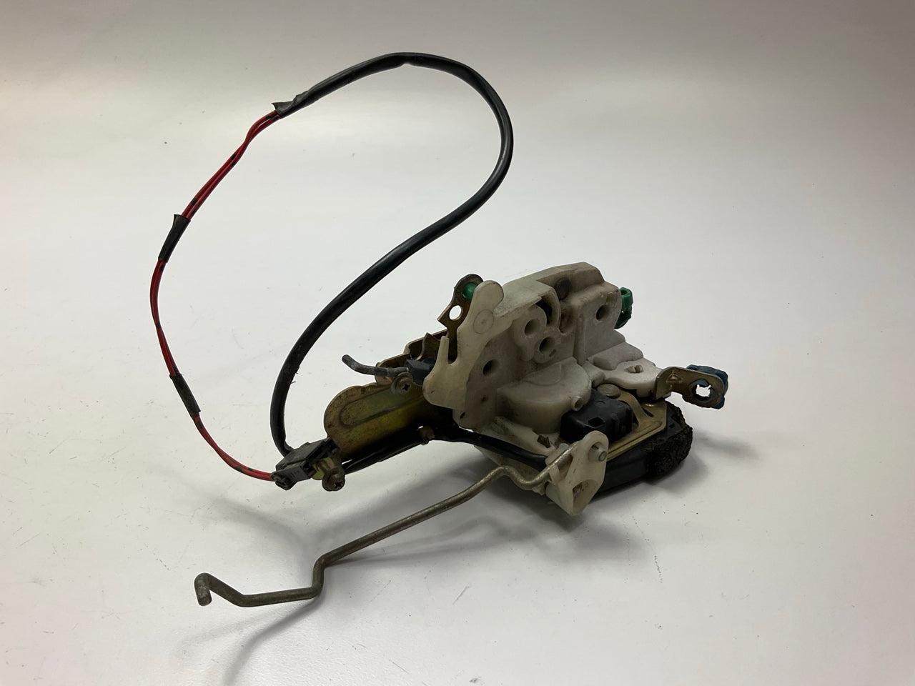 USED #109 - Left Power Door Lock Latch Mechanism OEM For 90-96 Nissan 300zx Z32