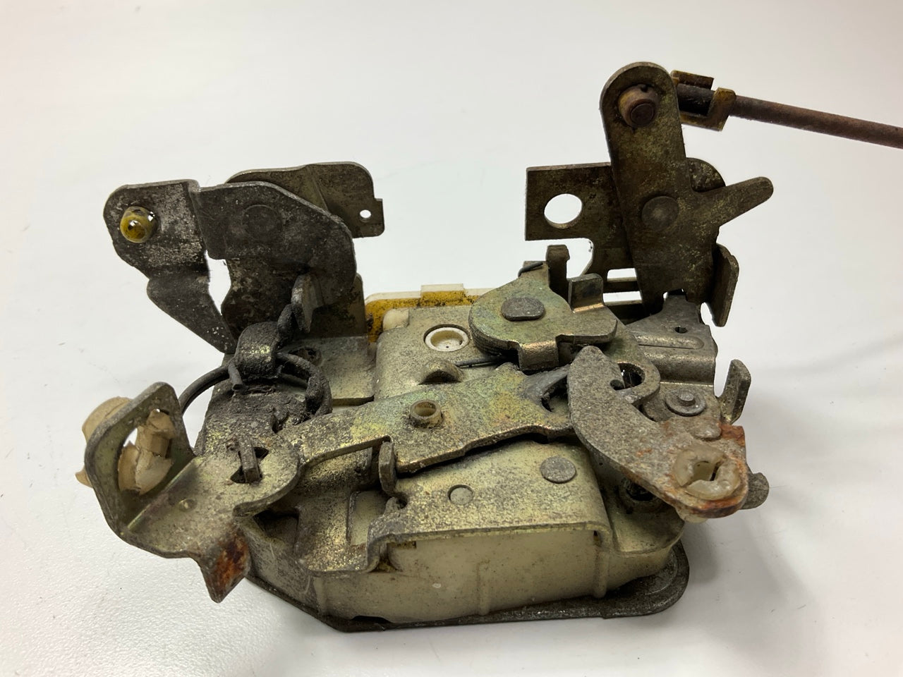 USED #117 Right Passengers Door Latch Lock OEM For 1979-1983 Datsun 280zx 2+2