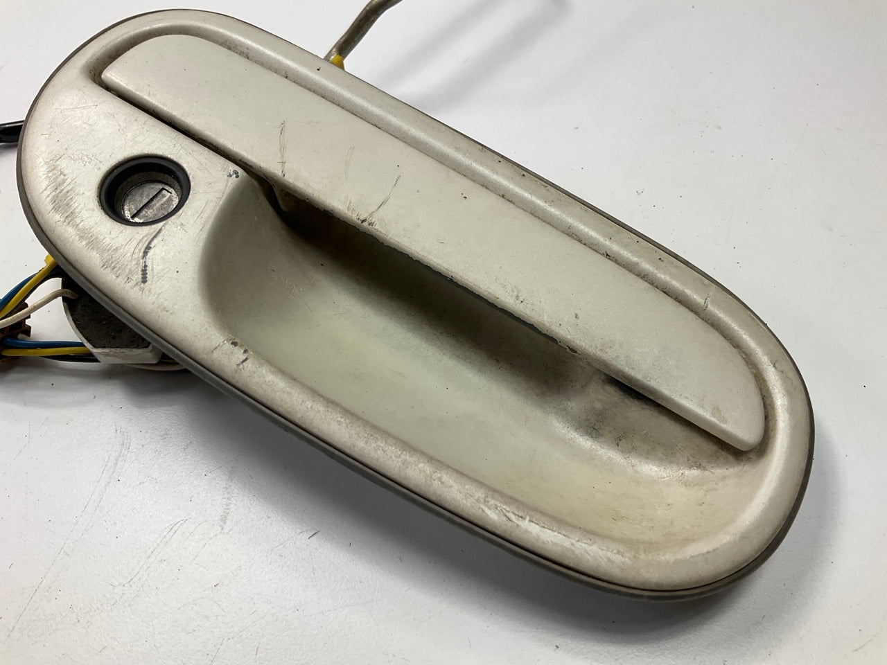 USED - Right Passengers Exterior Outside Door Handle For 1990-1996 Z32 300zx 2+2