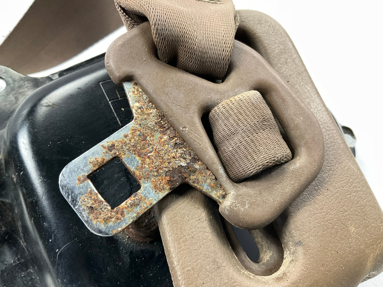 USED Tan #18 Right Passengers Side Seat Belt OEM For 90-96 Nissan Z32 300ZX