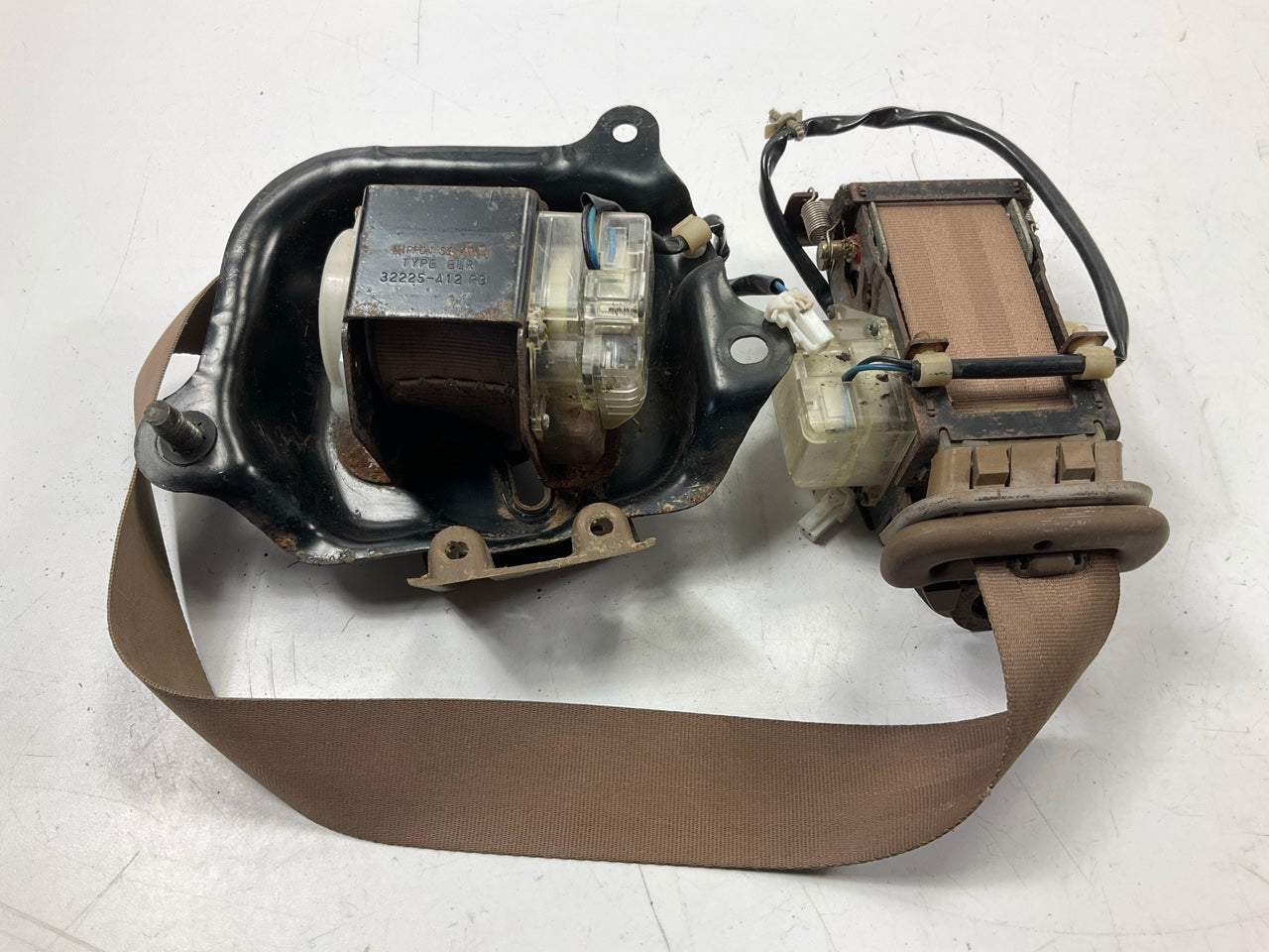 USED Tan #18 Right Passengers Side Seat Belt OEM For 90-96 Nissan Z32 300ZX