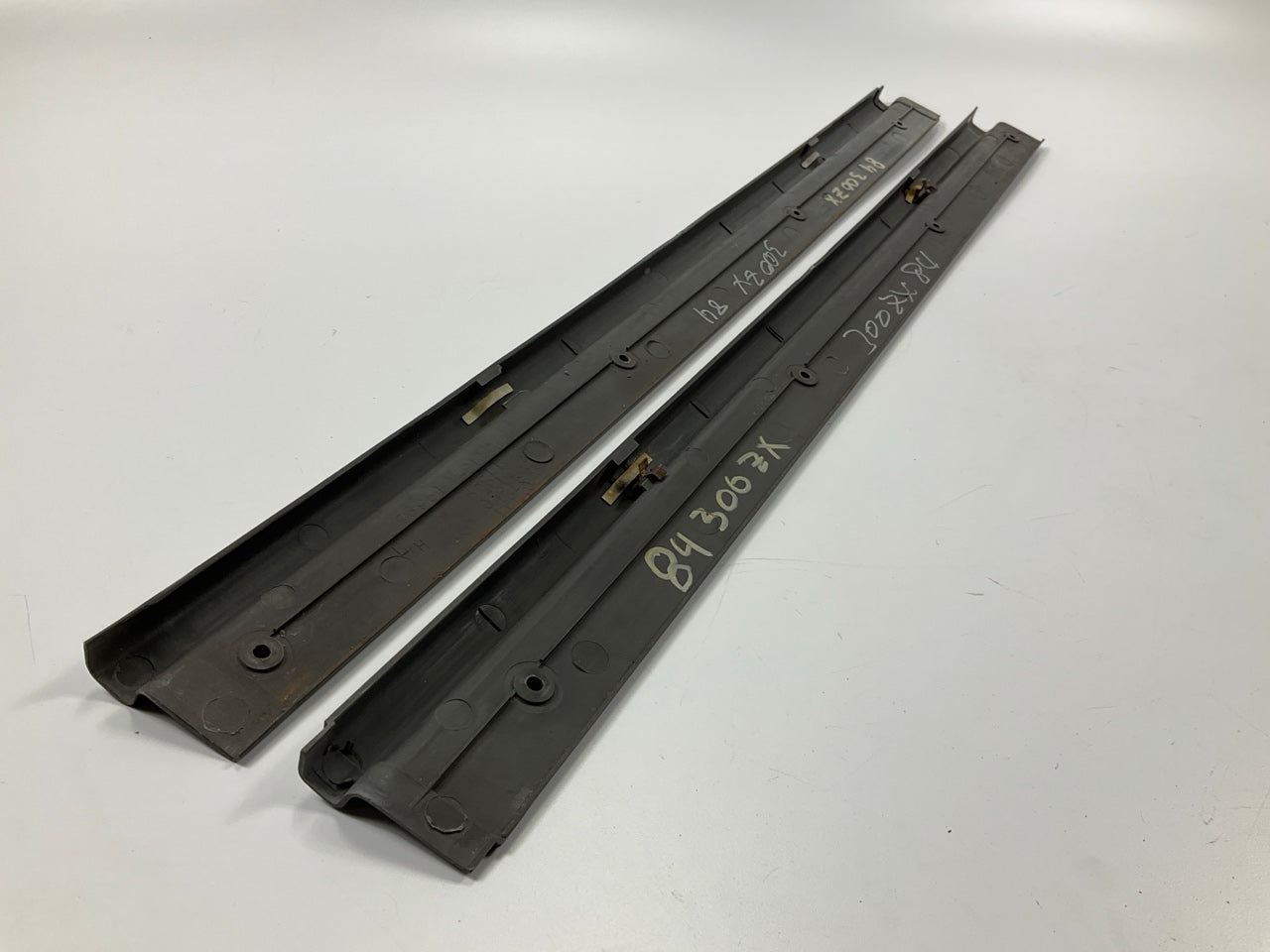 2+2 ONLY USED OEM For 1984-1989 300ZX Z31 Floor Door Sill Scuff Plate Set, Black