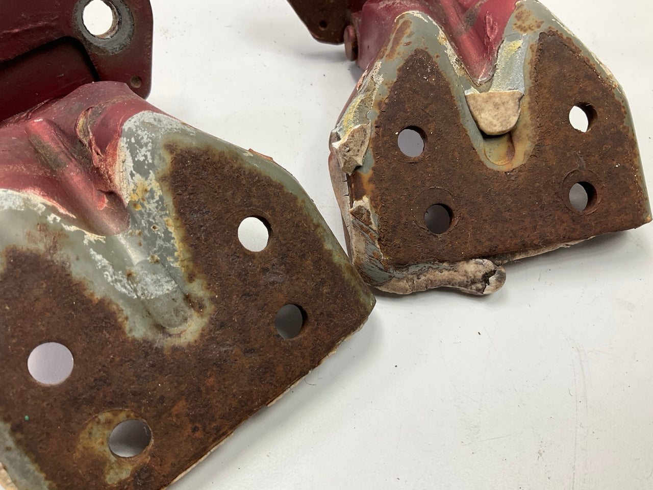 USED - Upper & Lower Door Hinge Set, Right Passengers Side For 1984-89 300zx Z31