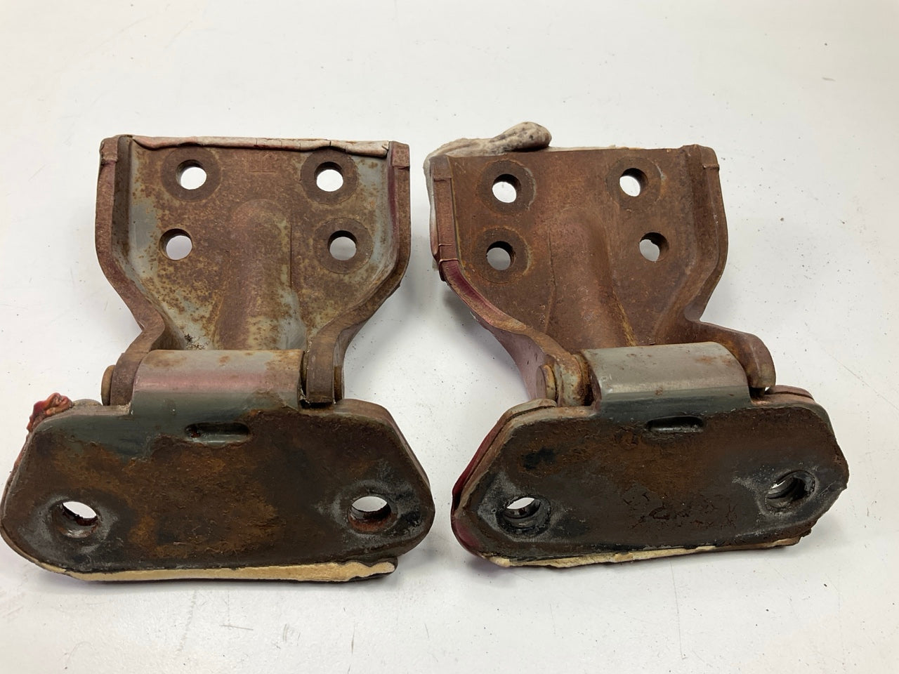 USED - Upper & Lower Door Hinge Set, Right Passengers Side For 1984-89 300zx Z31