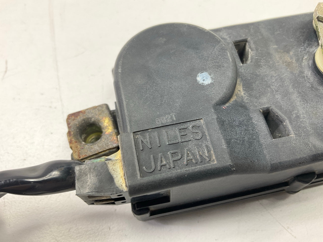 USED - Right Passengers Side Door Lock Actuator OEM For 1984-89 Nissan 300zx Z31