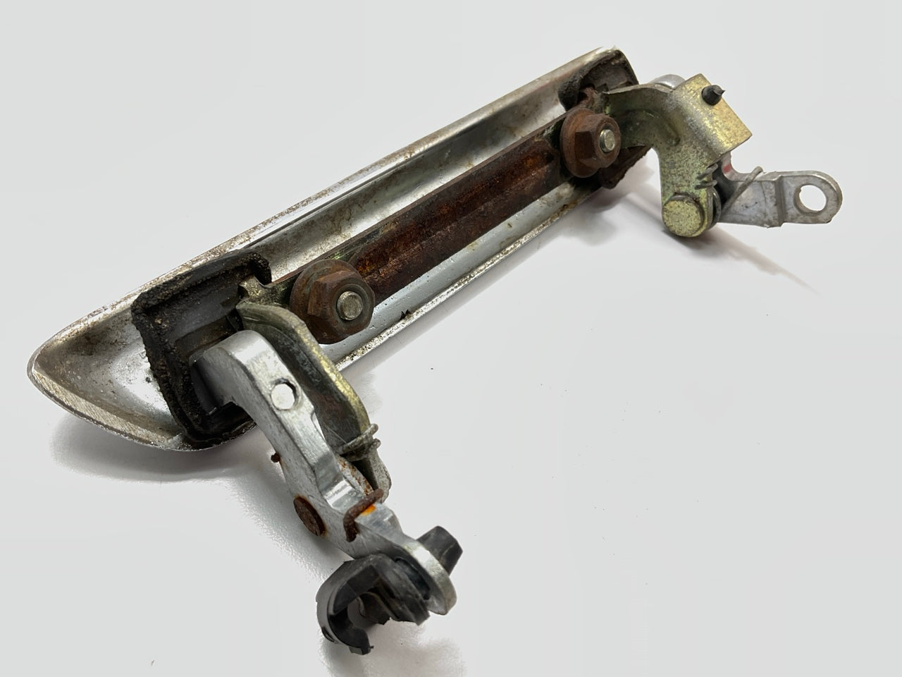 USED, Original OEM Right Passengers Exterior Outside Door Handle For Datsun 240z