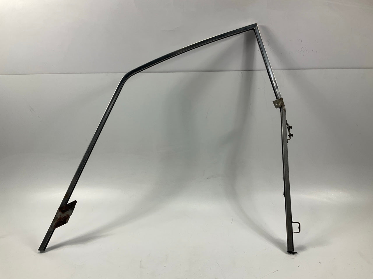 USED #85 Right Door Upper Window Glass Frame For 70-76 Datsun 240z 260z 280z S30