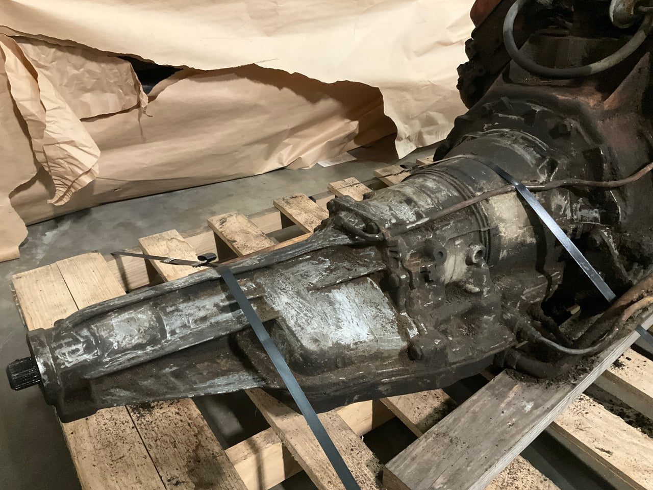 CORE, TURNS OVER - Olds 330 ''Ultra High Compression'' Engine & Trans 585786 Block