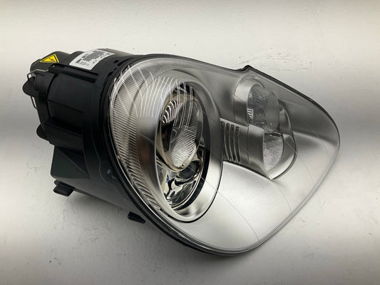 New  OEM Valeo Passenger Right Xenon Headlight Lamp - 2003-2006 Porsche Cayenne