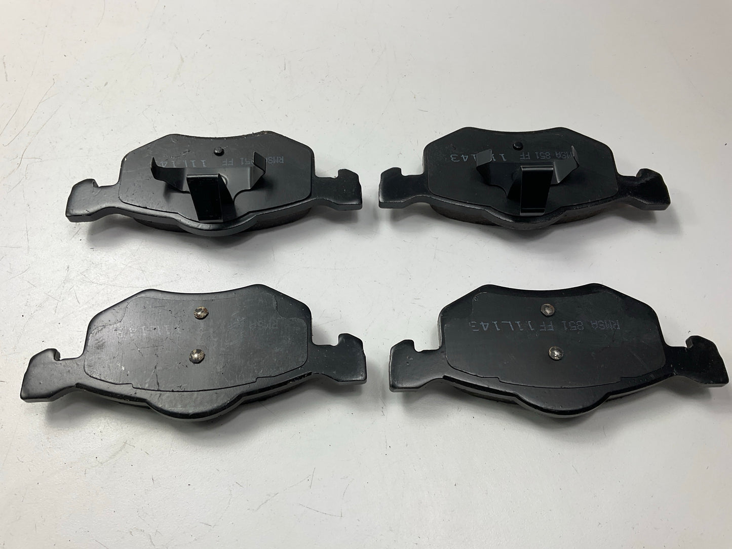 Valuegrade D843CV Front Ceramic Disc Brake Pads