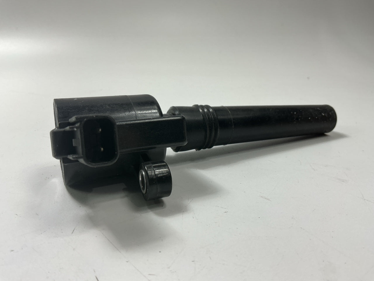Valuegrade E418Z Direct Ignition Coil For 2002-2005 Lincoln LS, Thunderbird
