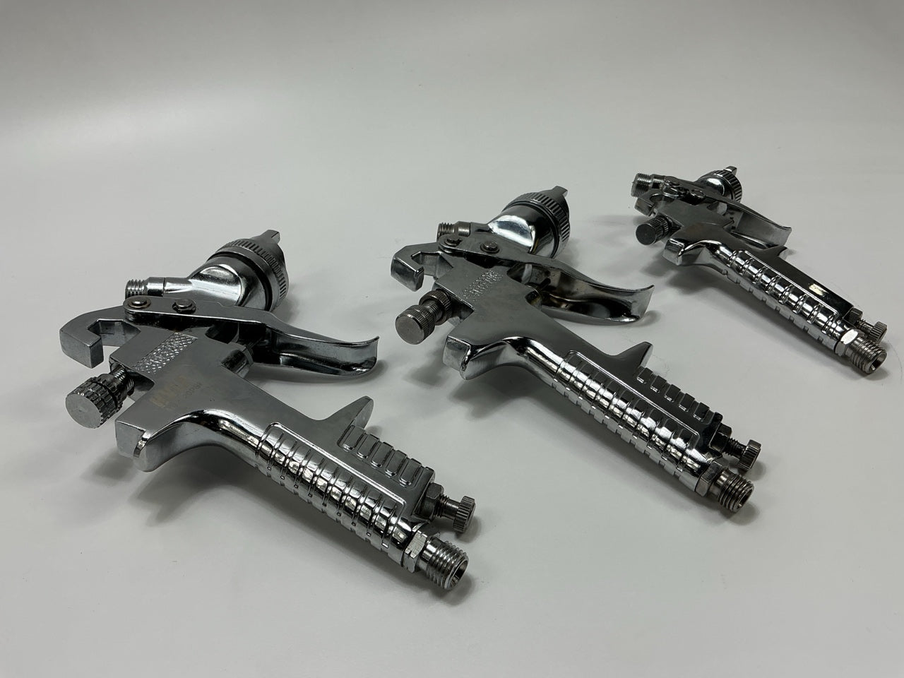 SCRATCH & DENT, SEE ACTUAL PHOTOS - Vaper 19220 HVLP Triple Set-Up Spray Gun Kit