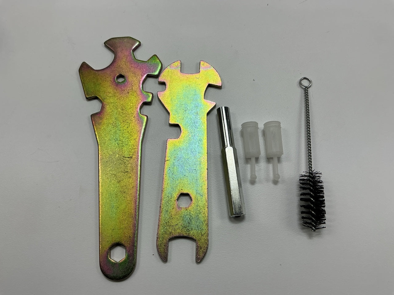 SCRATCH & DENT, SEE ACTUAL PHOTOS - Vaper 19220 HVLP Triple Set-Up Spray Gun Kit