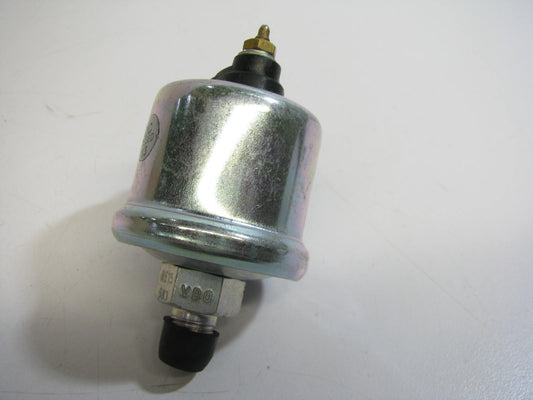 VDO AT168629 Oil Pressure Sender For John Deere 655 750 850 4040 4050 4230 4240