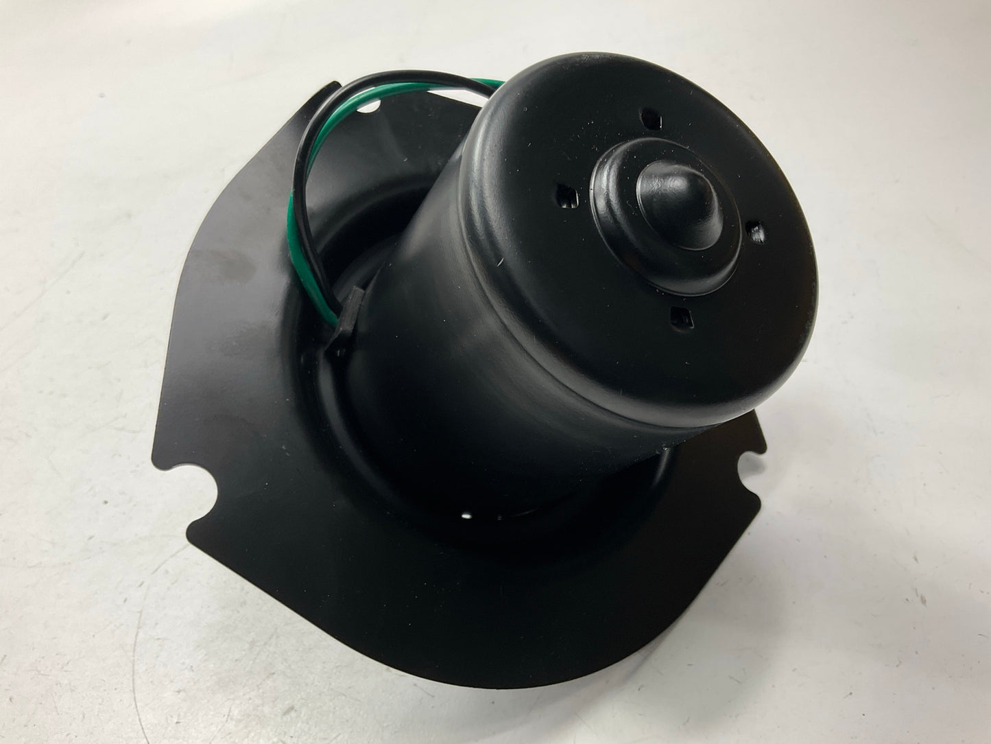 DENTED MOUNTING - HVAC Blower Motor - Front For 1997-2003 Dodge Van 1500/3500