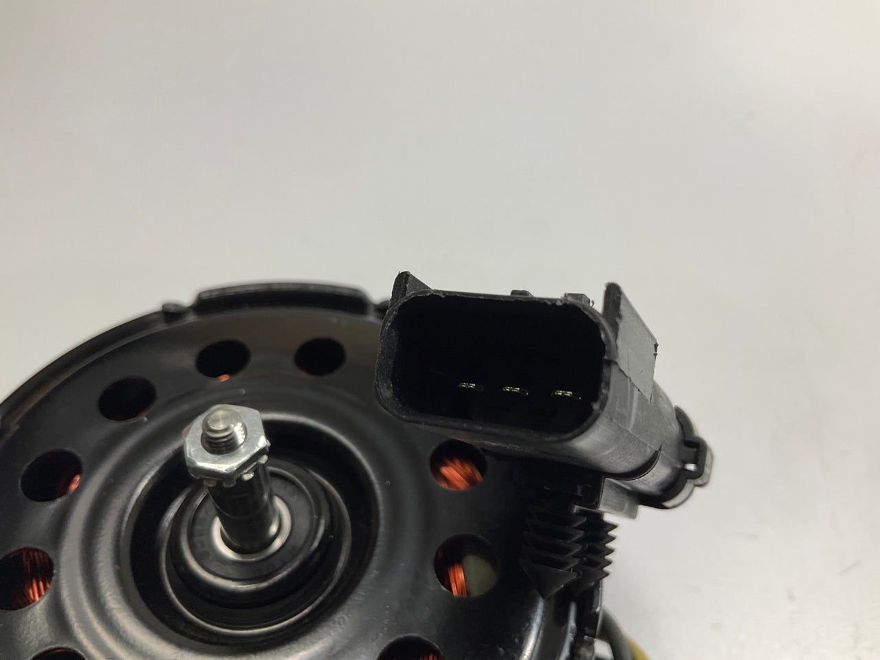 VDO PM9235 Engine Cooling Fan Motor - Right / Passenger Side