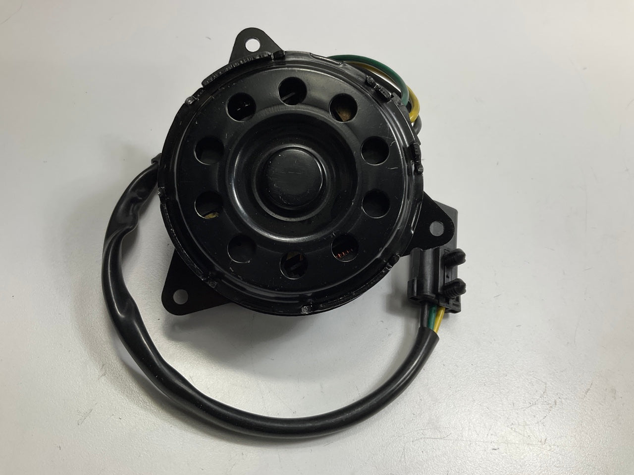 VDO PM9235 Engine Cooling Fan Motor - Right / Passenger Side