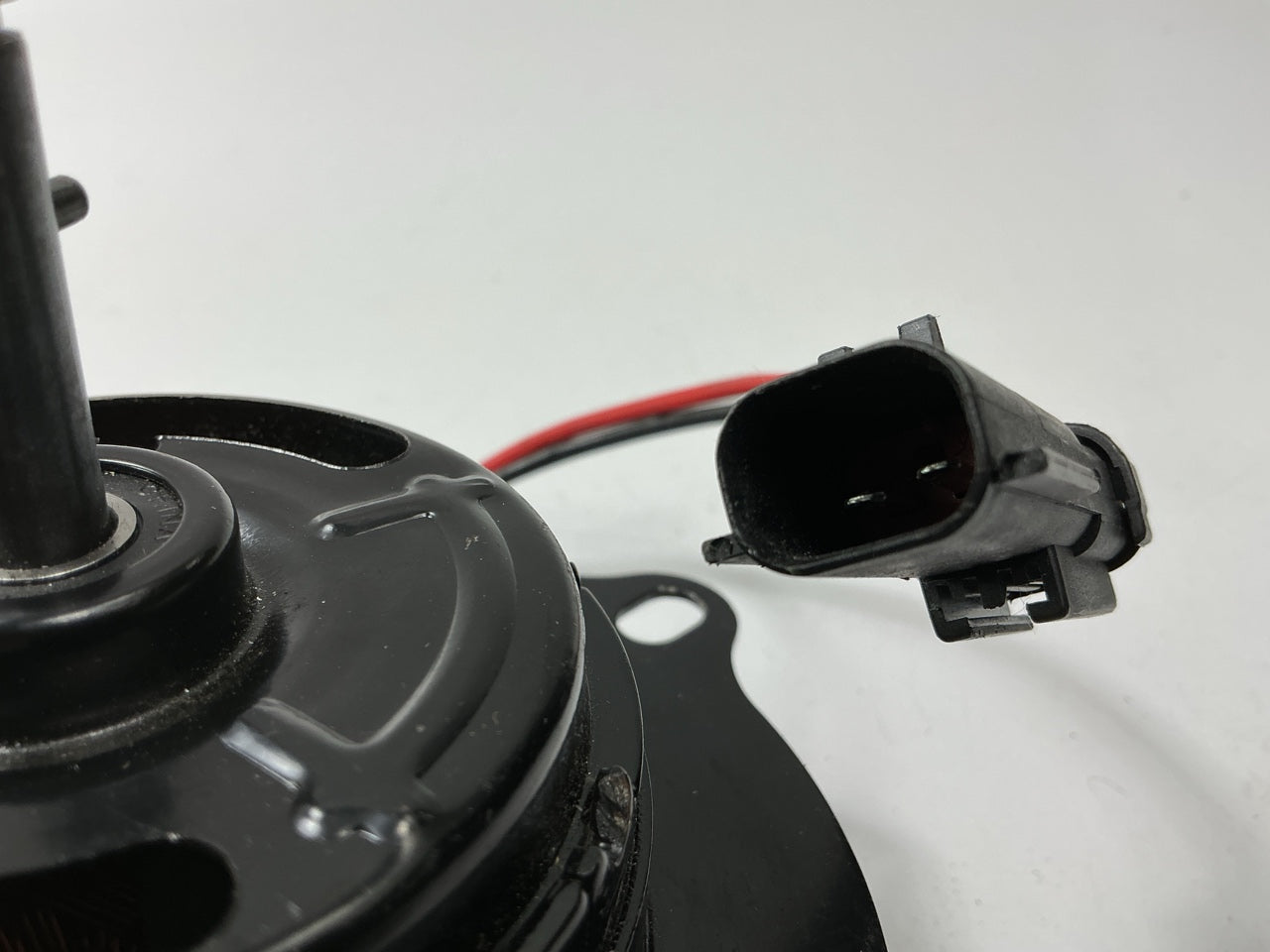 VDO PM9241 A/C Condenser Fan Motor For 2002-2003 Dodge Ram 1500 2500 3500