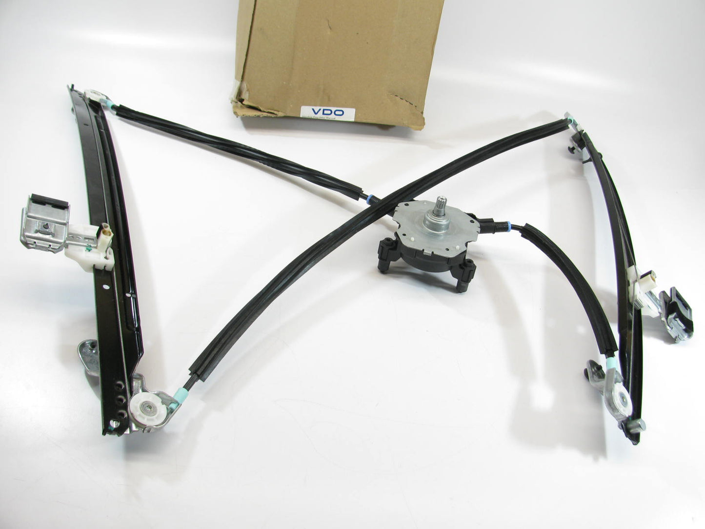 VDO WR51119 Front Right Manual Window Regulator 2004-07 Town & Country & Caravan