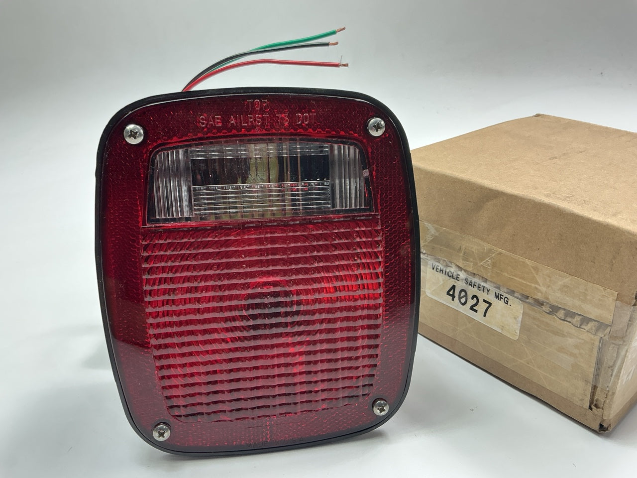 VSM 4027 Universal 3-Stud RED Turn Brake Tail Light Lamp For Tractor, Trailers