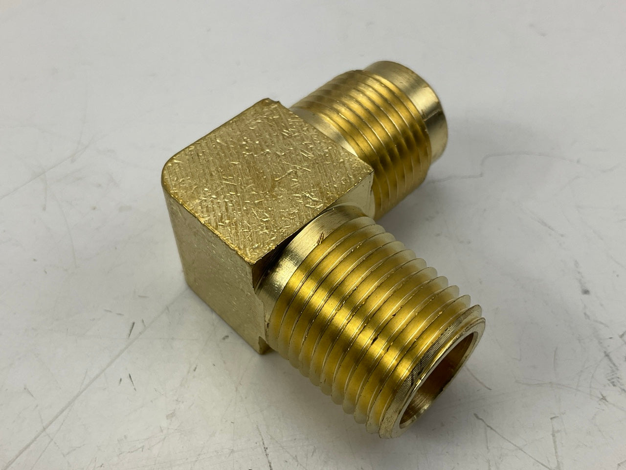 (3) Velvac 014908 Brass SAE 45° Flare Fitting, Male Elbow 5/8'' X 1/2'', 7/8'' -14