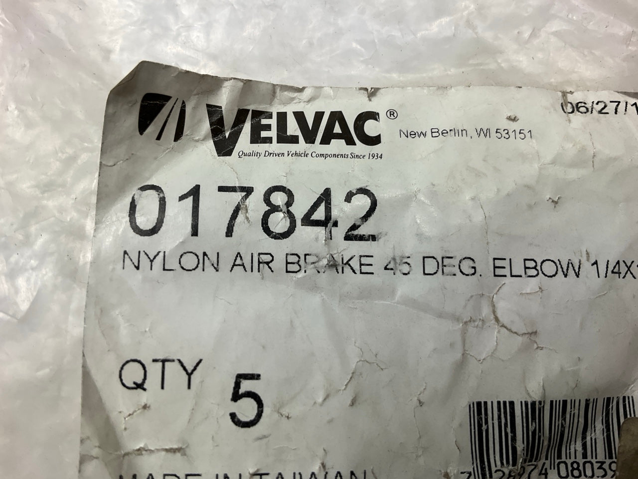 (5) Velvac 017842 Nylon Air Brake Tube Fitting, 45° Elbow, 1/4'' X 1/8''
