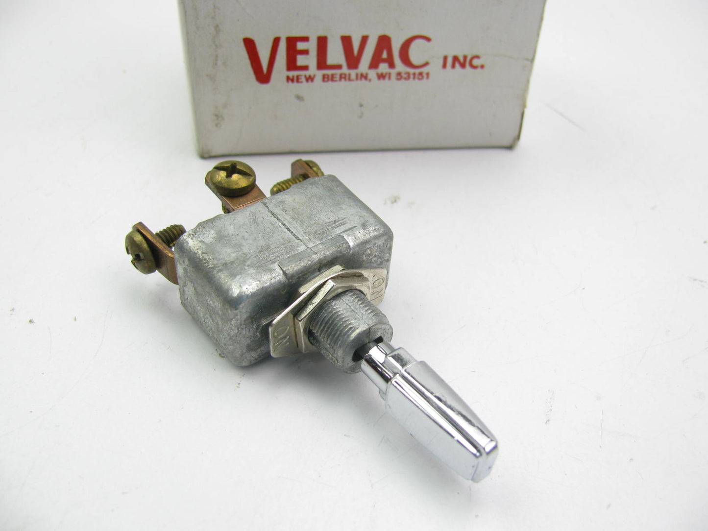 Velvac 090043 Heavy Duty Single Pole Toggle Switch - 6-24VDC 50 Amp SPDT
