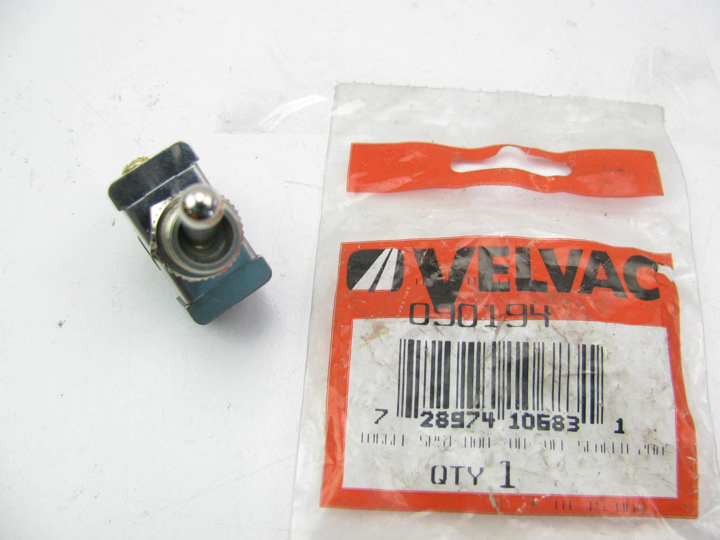 Velvac 090194 Heavy Duty Toggle Switch - 14 VDC SPST 21 Amp