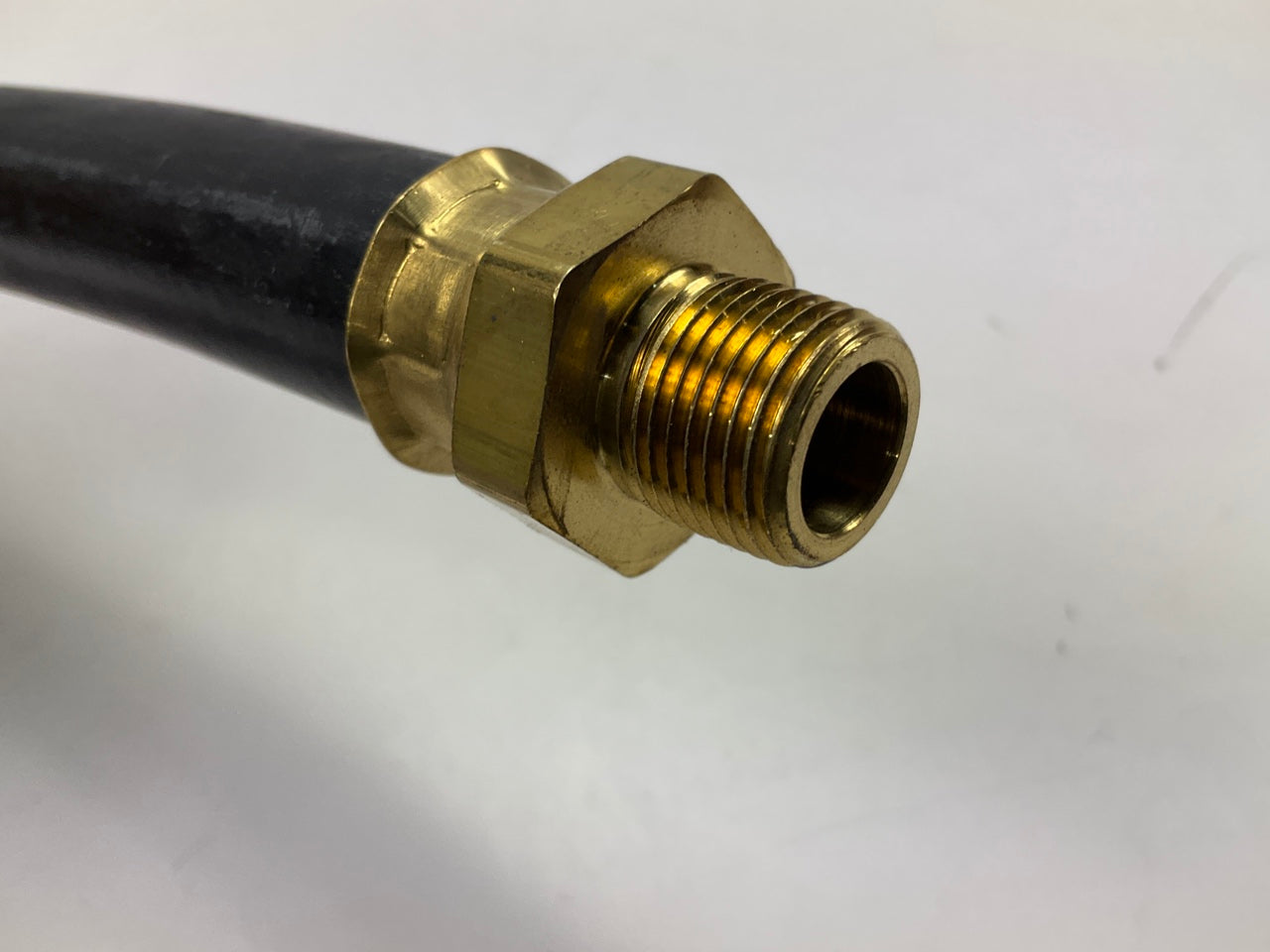 Velvac 148024 Air Brake Hose, 1/2'' X 3/8'' X 24'', One End Fixed, One End Swivel
