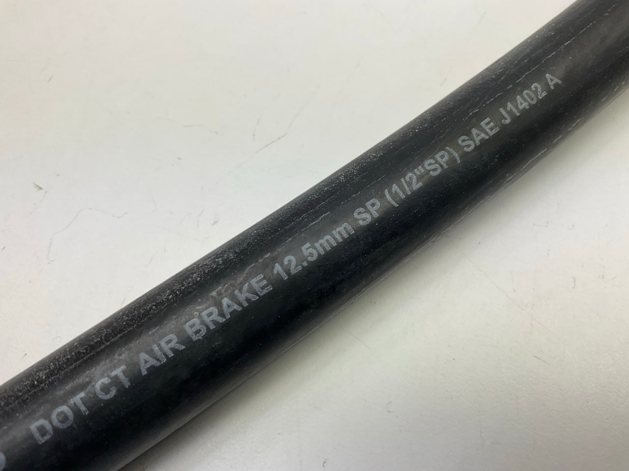 Velvac 148524 Air Brake Hose - 1/2'' X 3/8'' X 24'', Both Ends Swivel