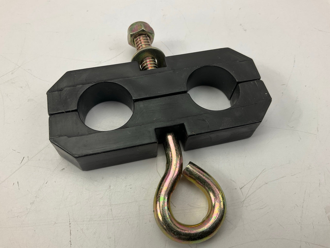 Velvac 580039 Two Hose Holder And Separator, 1/2'' ID