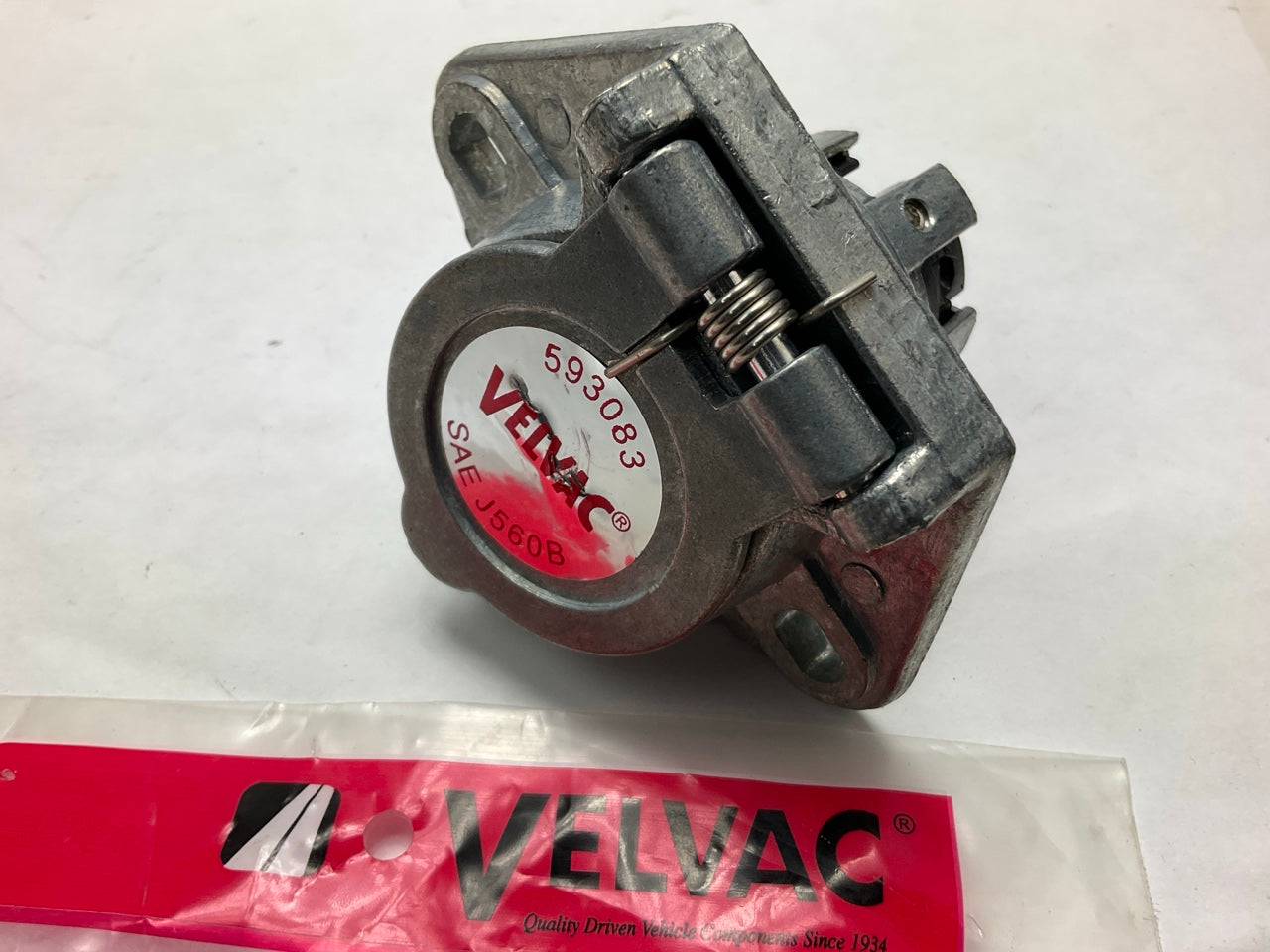 Velvac 593083 Seven-Way Socket With Solid Pins, Zinc Die Cast Housing