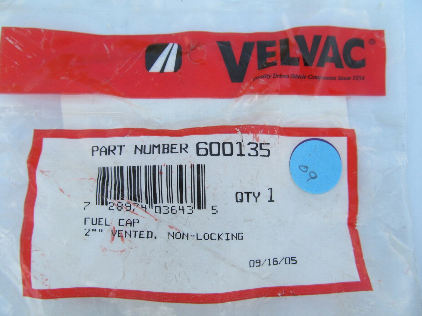 Velvac 600135 2'' Female Fuel Cap, Vented