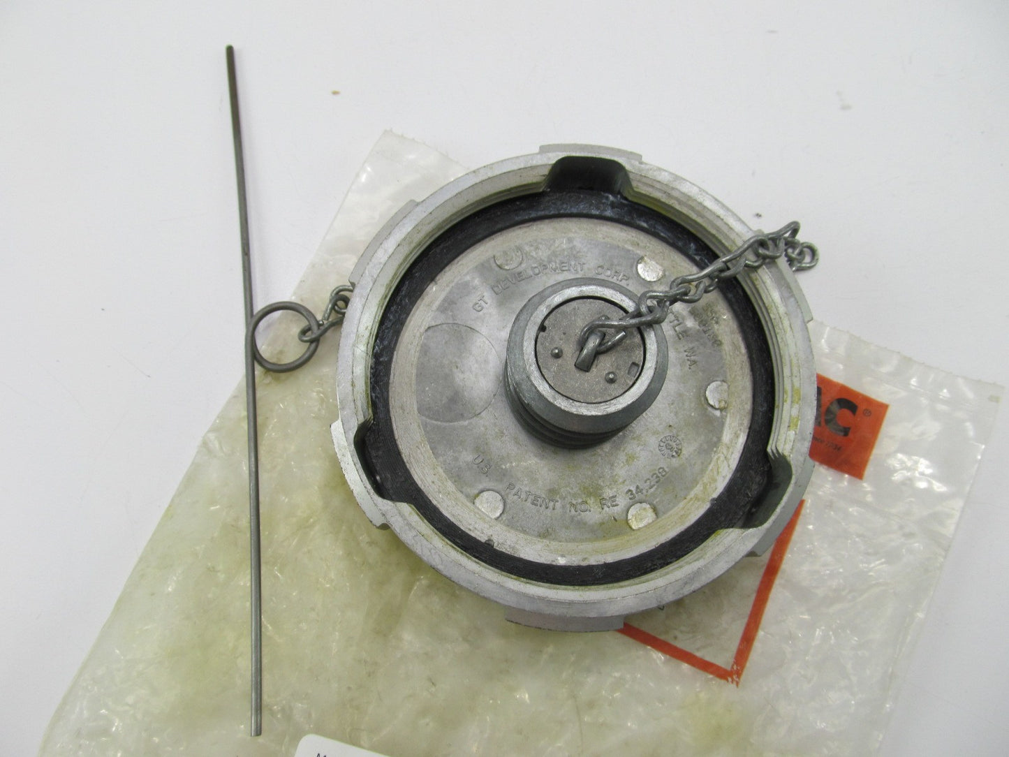 Velvac 600180 Non-Locking 4'' Fuel Cap Diesel Truck Aluminum Female Vented