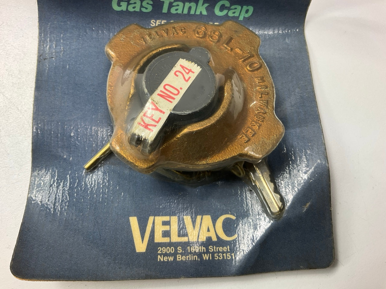 Velvac 601036-6 Special 2'' Non-vented Female Cap 11-1/2'' Thread